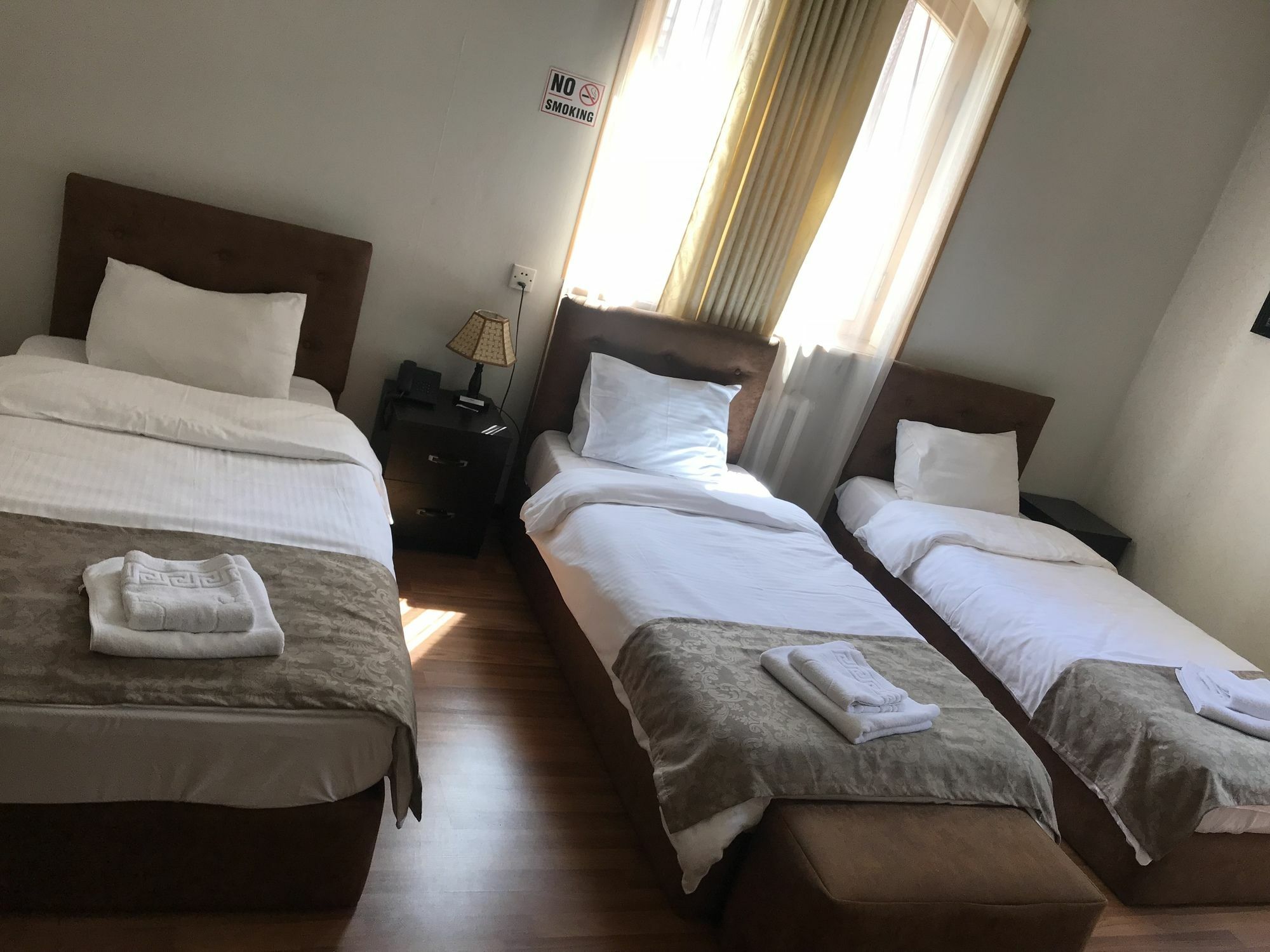 Valeria Hotel ティビリシ エクステリア 写真